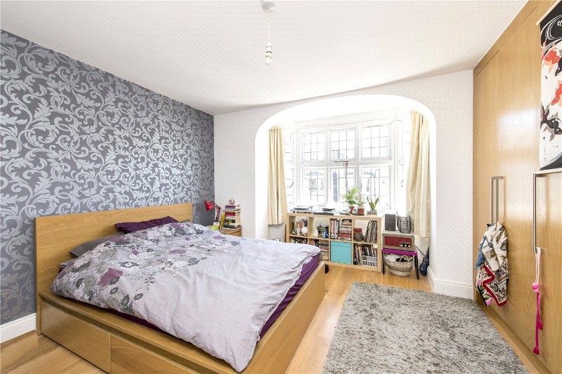 Babington Road, London, SW16