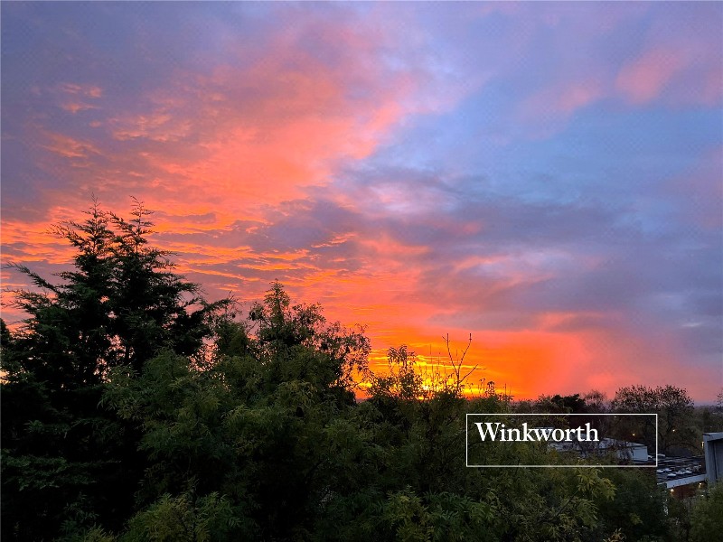 Montague Close, High Barnet, EN5