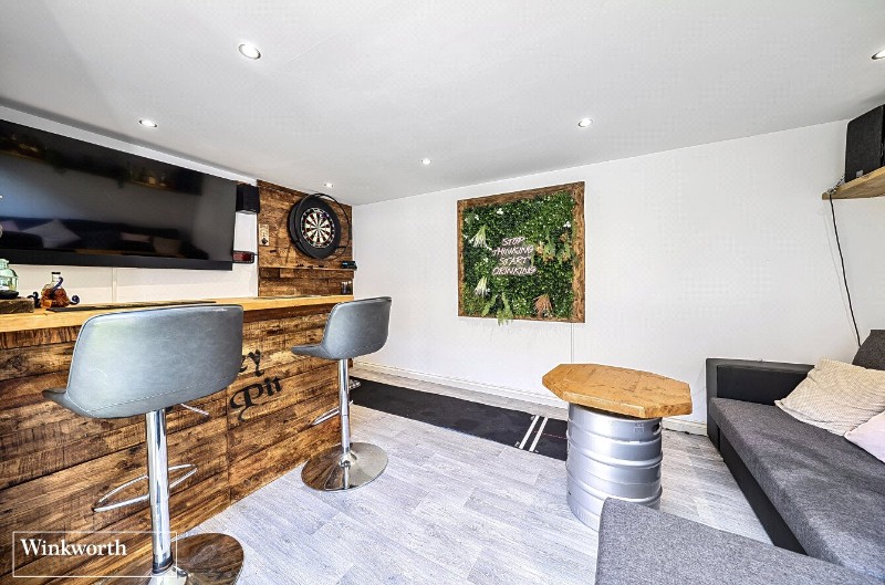 Hillary Road, Basingstoke, Hampshire, RG21