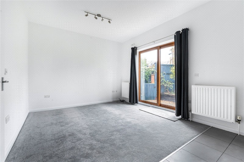 East End Road, East Finchley, London, N2