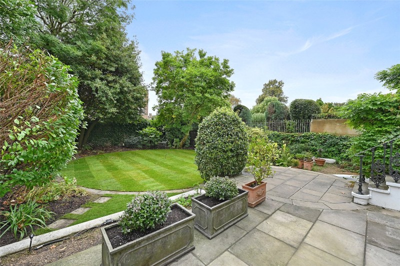 Holland Park, London, W11