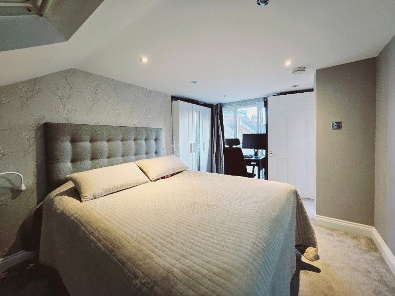 Birkbeck Road, London, N12