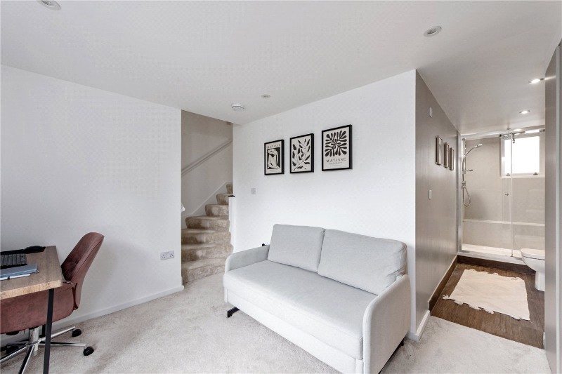 Queens Drive, London, N4