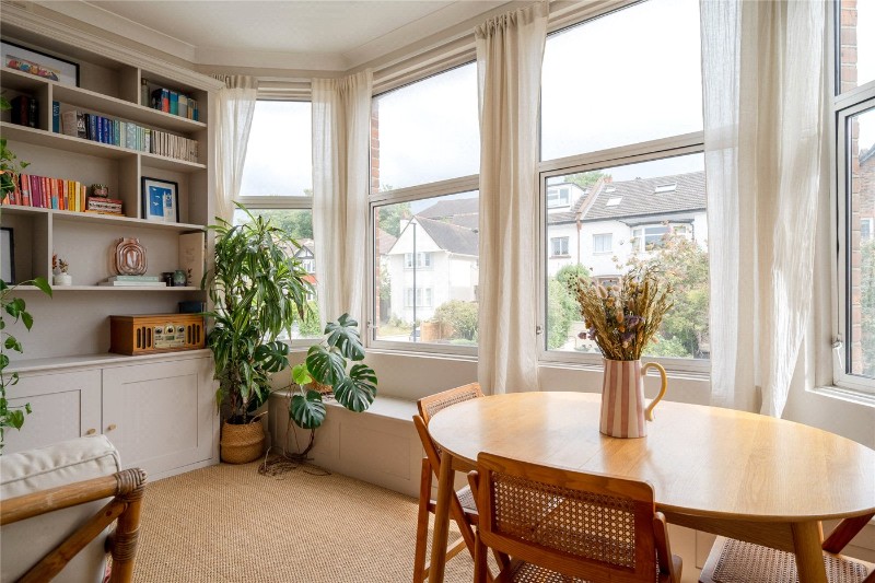 Knollys Road, London, SW16