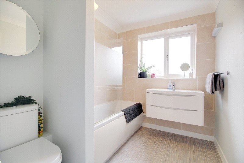 Bramerton Lodge, East Hill Lane, Bramerton, Norwich, NR14