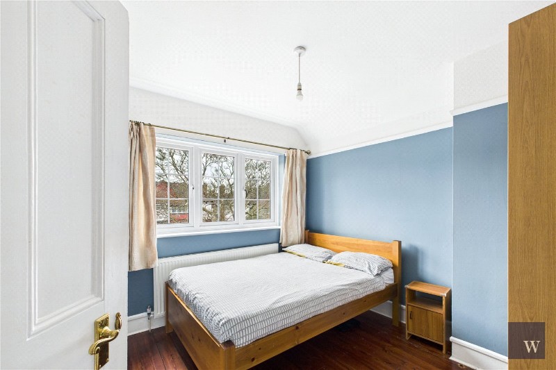 Cricklade Avenue, London, SW2