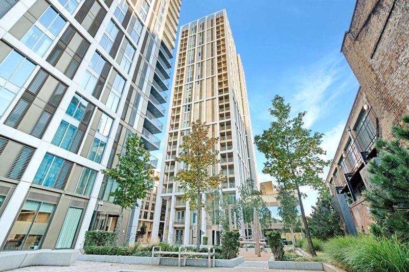 Cendal Crescent, London, E1