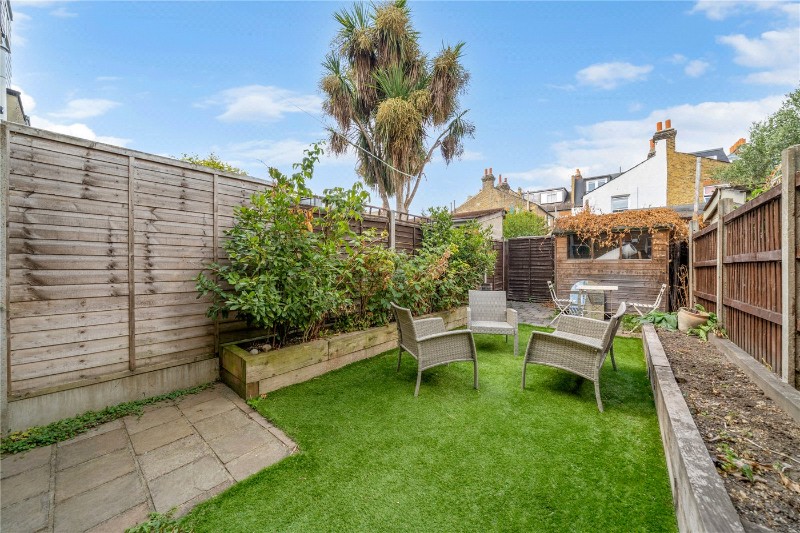 Byton Road, London, SW17