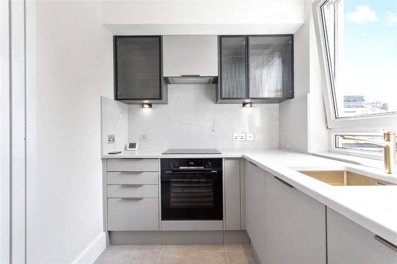 Brighton Road, London, N16