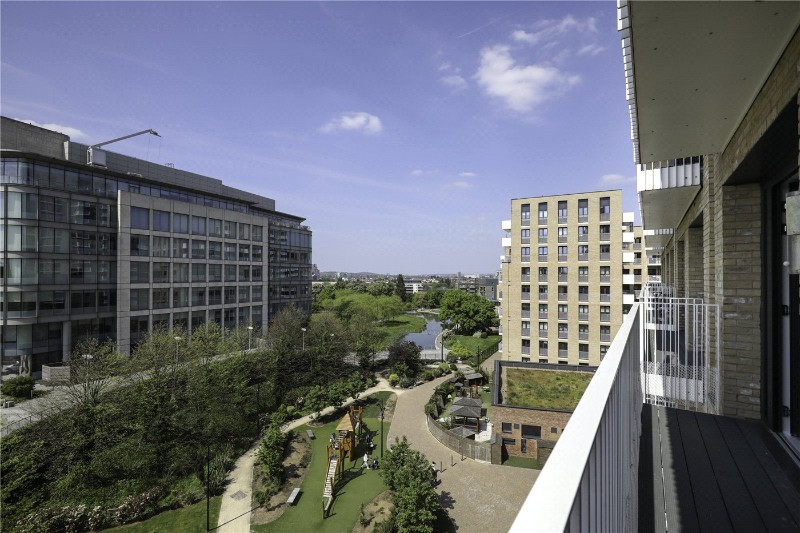 Lakeside Drive, London, NW10