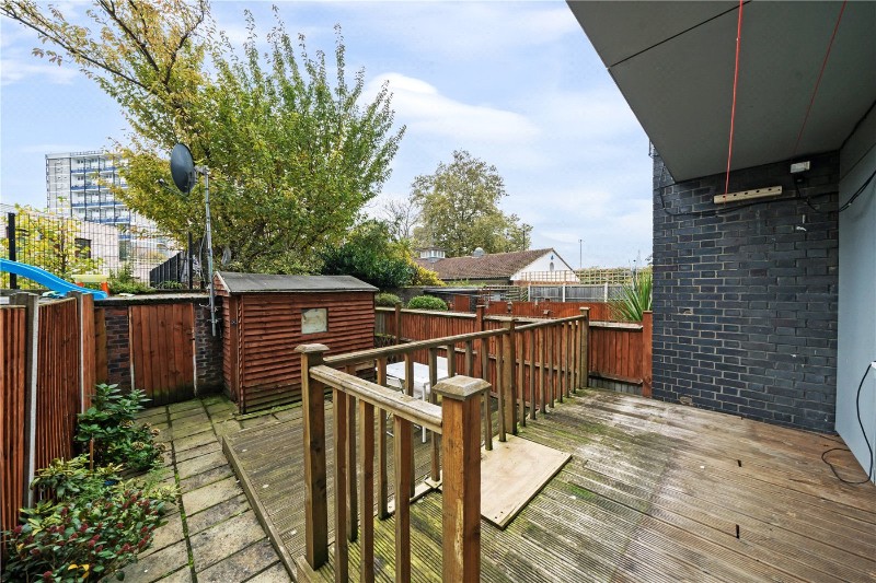 Canute Gardens, London, SE16