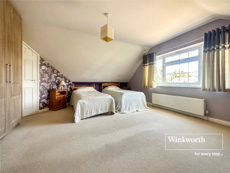Glenwood Road, West Moors, Ferndown, Dorset, BH22