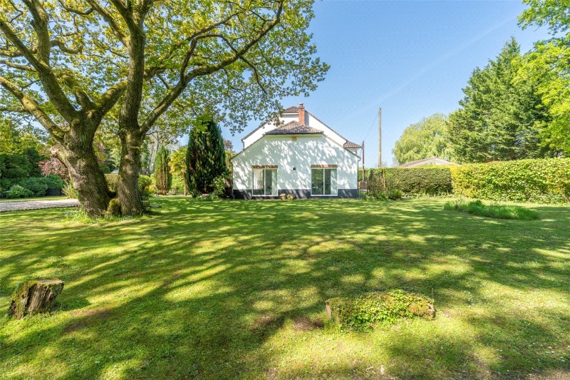 Holtwood, Wimborne, Dorset, BH21