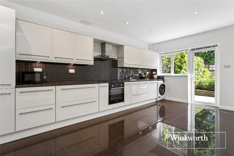 Clifford Road, New Barnet, EN5