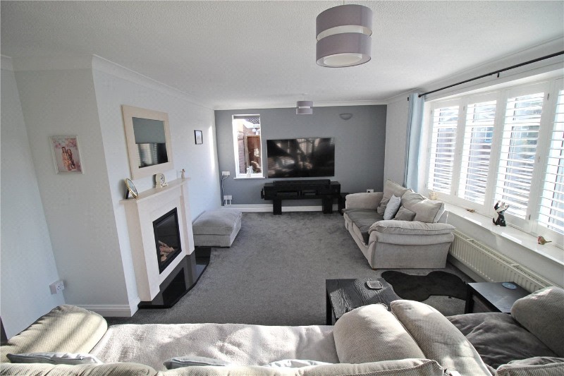 Hyde Gardens, Langtoft, Peterborough, Lincolnshire, PE6