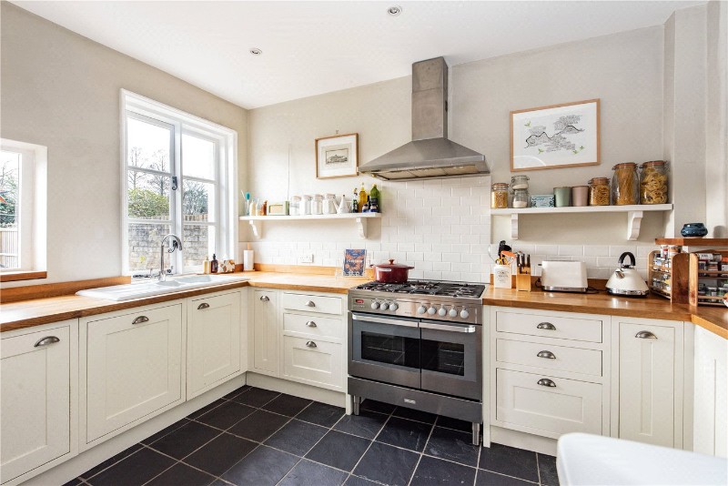 Barham Road, Petersfield, Hampshire, GU32