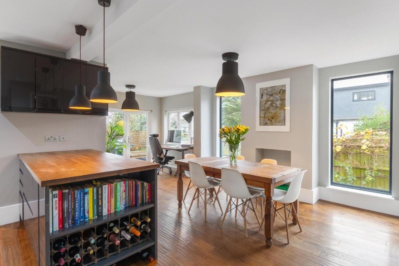 Wharncliffe Gardens, London, SE25