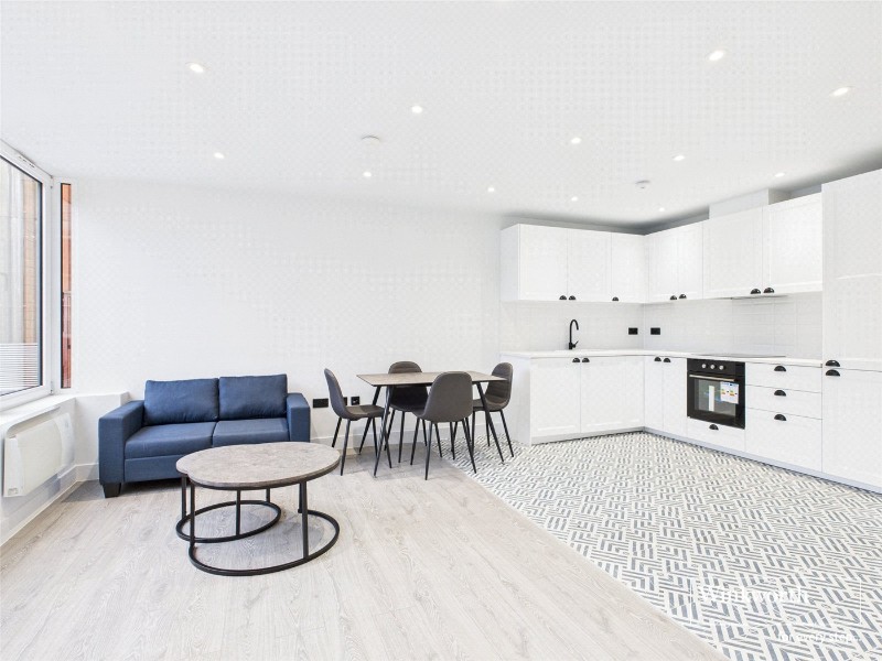 London Road, Newbury, Berkshire, RG14