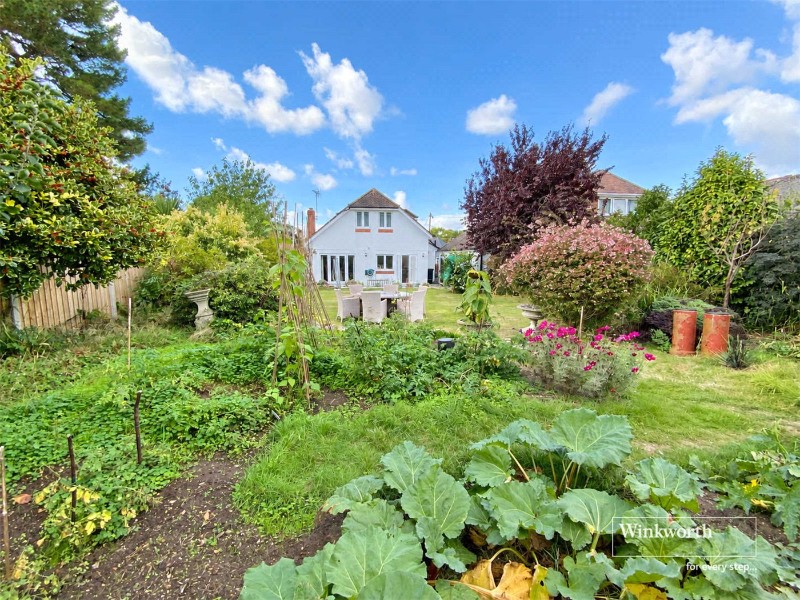 East Cliff Way, Friars Cliff, Christchurch, Dorset, BH23