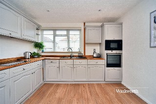 Colborne Way, Worcester Park, KT4