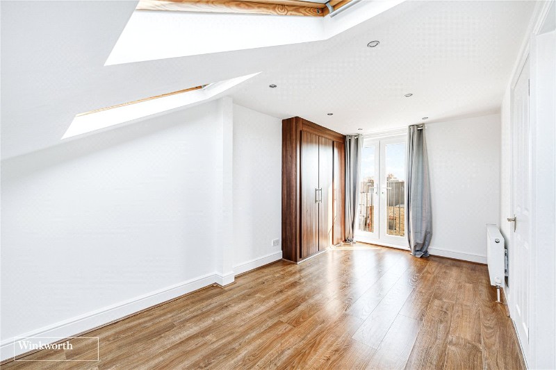 Alkerden Road, London, W4