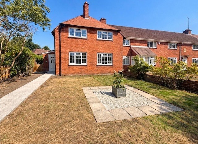 Lansdowne Close, Romsey, Hampshire, SO51