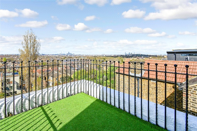 Overhill Road, East Dulwich, London, SE22