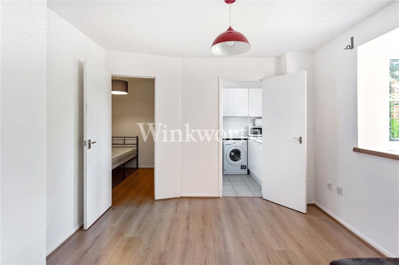 Warwick Gardens, London, N4