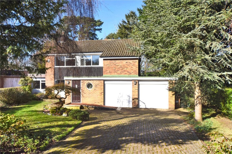 Heights Close, Banstead, Surrey, SM7