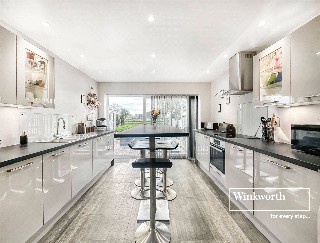 High Mead, Longham, Ferndown, Dorset, BH22