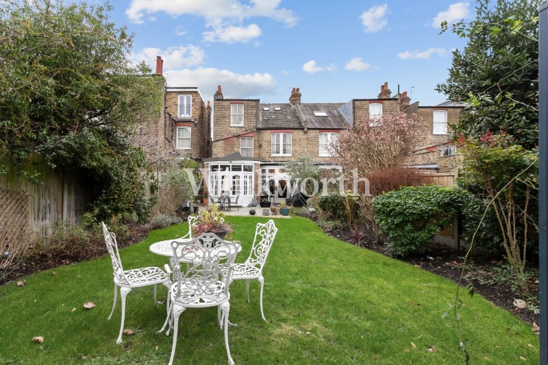Derwent Road, London, N13