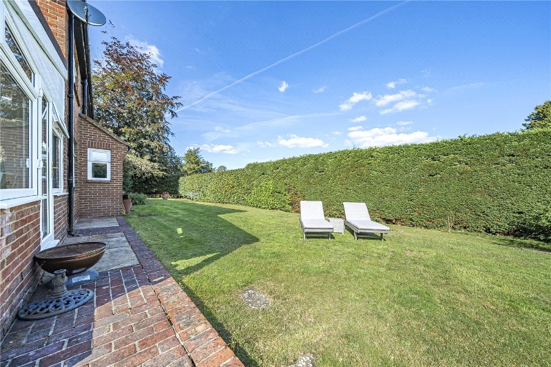 Frensham Road, Lower Bourne, Farnham, GU10