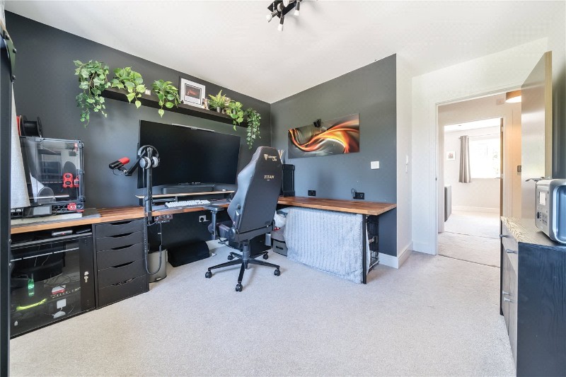 Oakleigh Close, Bucks Horn Oak, Farnham, Hampshire, GU10