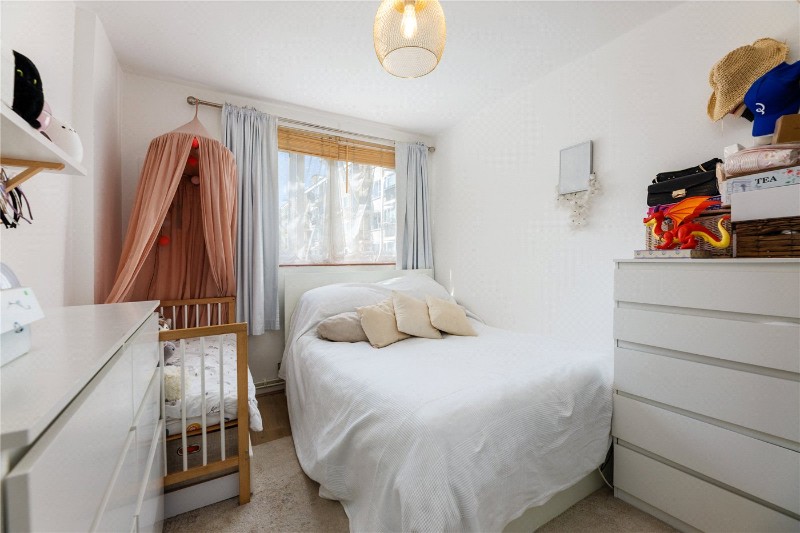 Hayward Gardens, London, SW15