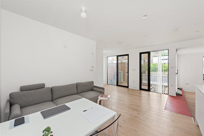 Eade Road, London, N4
