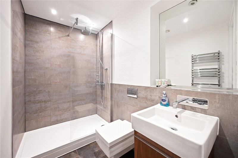 Bull Inn Court, London, WC2R