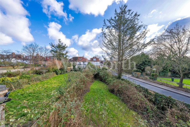 Basing Hill, London, NW11