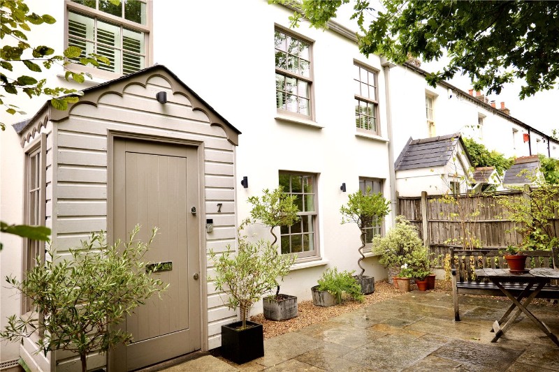 Wiggins Lane, Richmond, TW10