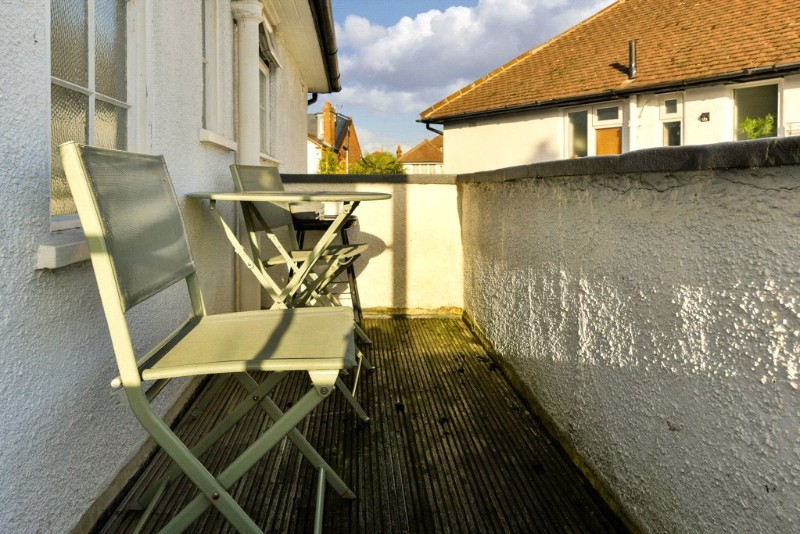 Grove Close, Kingston, KT1