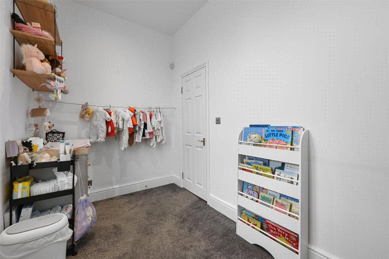 Creffield Road, London, W5