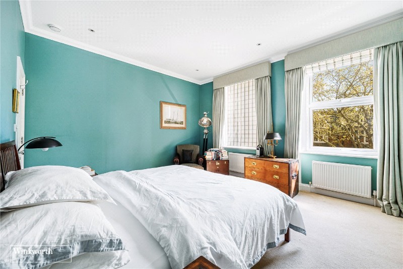Chiswick High Road, London, W4