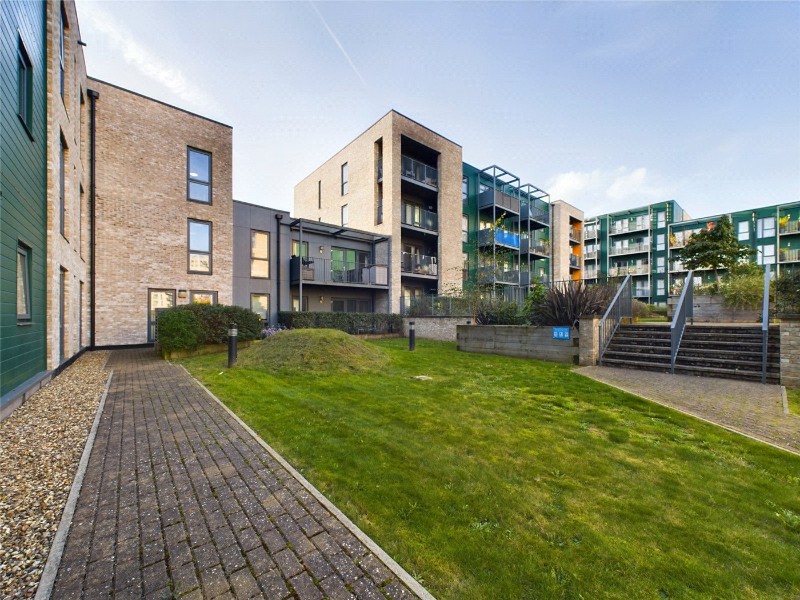 Guardian Avenue, London, NW9