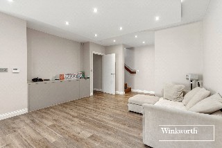 Barnet Road, Arkley, EN5