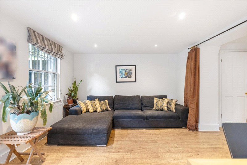 Stockwell Park Road, London, SW9