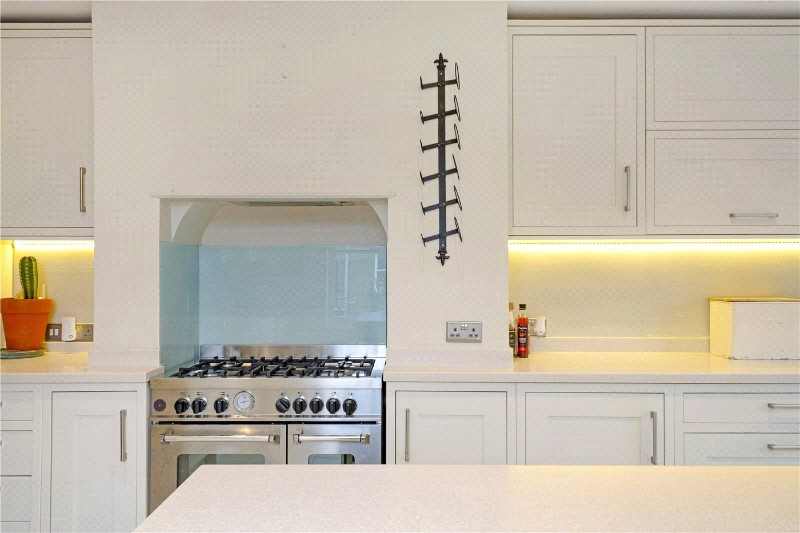 Klea Avenue, London, SW4