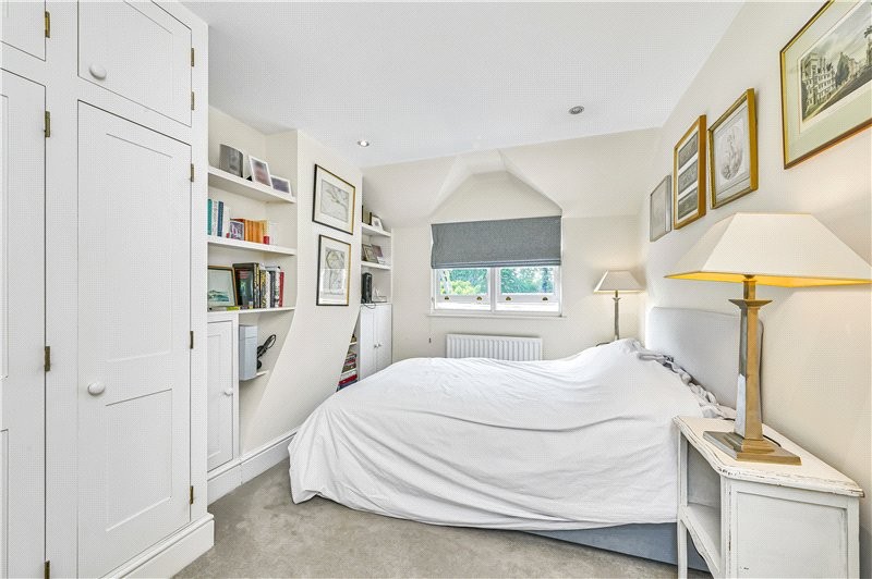 Melville Road, London, SW13