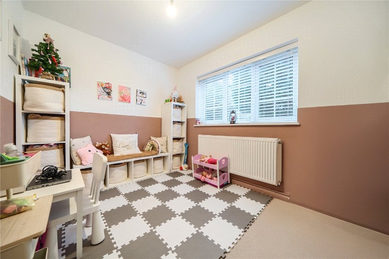 Heath Lane, Farnham, Surrey, GU9