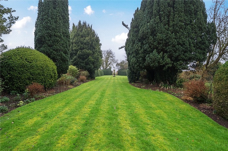 Croft Lane, Crondall, Farnham, Hampshire, GU10