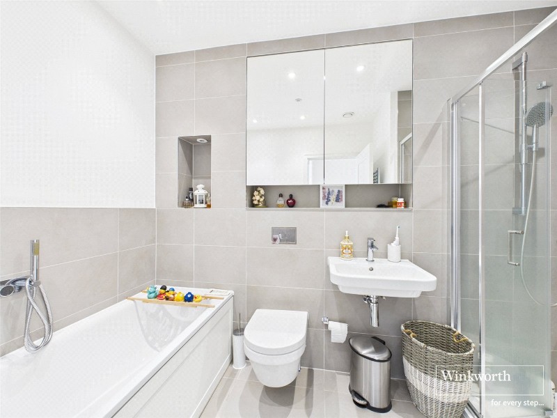 Sunapee Road, Reading, Berkshire, RG2