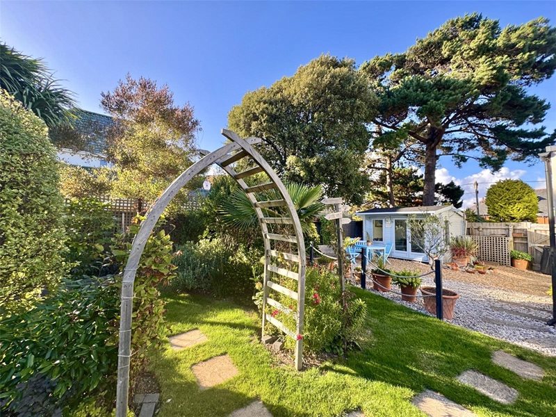 Kivernell Road, Milford on Sea, Lymington, Hampshire, SO41